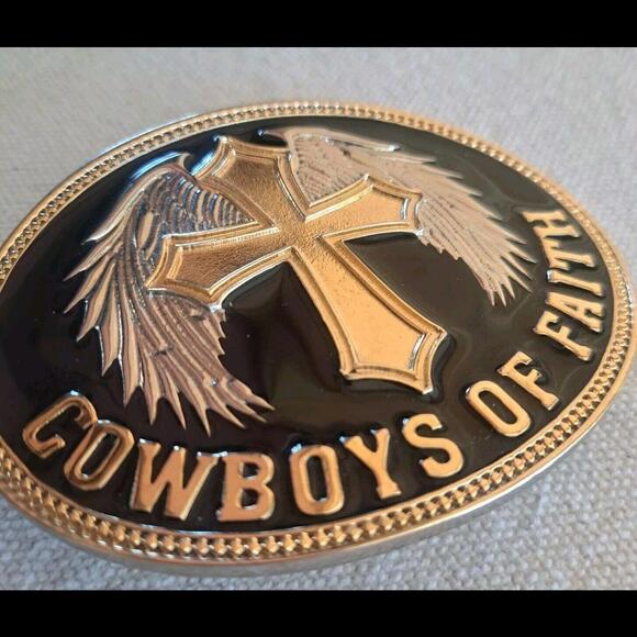 Montana Silversmiths Belt Buckle "Cowboys of Faith" w/ gold cross & trim Wings - Picture 2 of 6